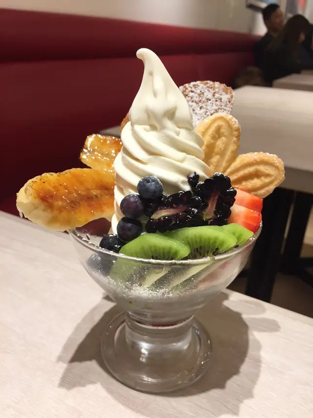 香草牛奶軟雪糕芭菲