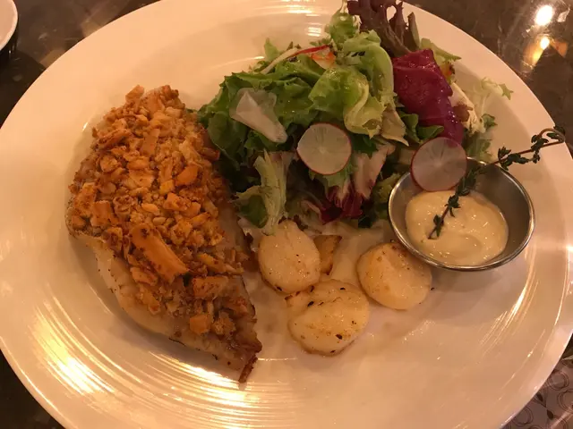 蒜香扒石斑配香煎帶子