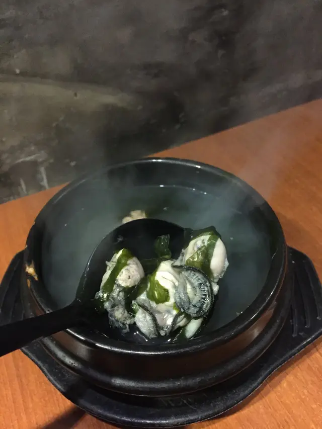 蠔食雜錦八爪魚套餐: 八爪魚生蠔湯