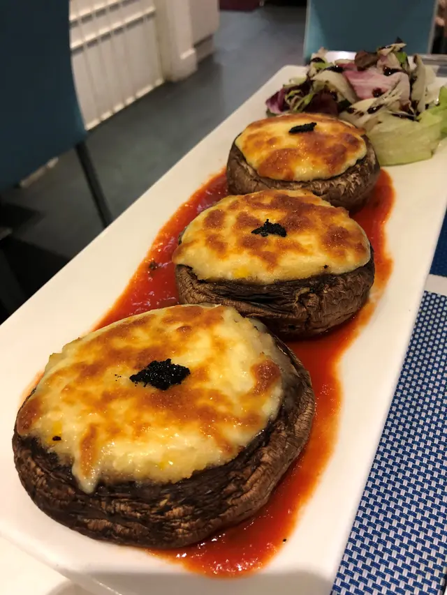 黑松露薯蓉焗大啡菇