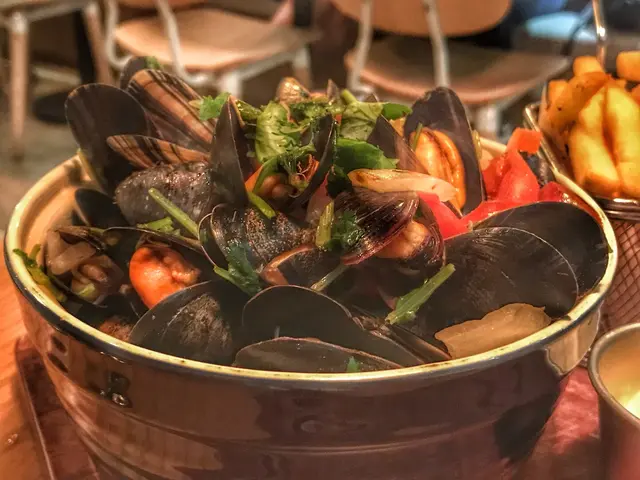 法國黑青口配白酒忌廉汁