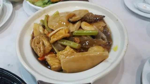 鮑魚海參鮮竹煲