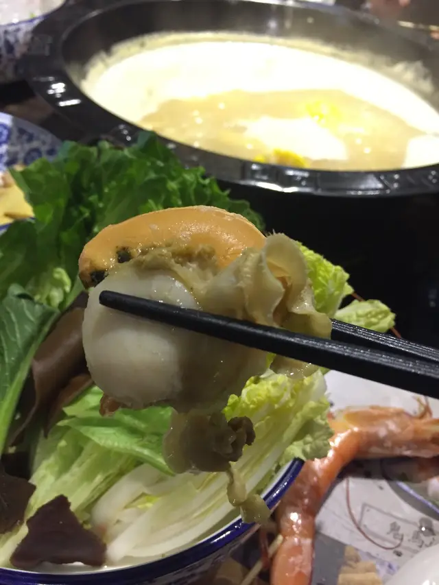 滾得囍海鮮拼盤