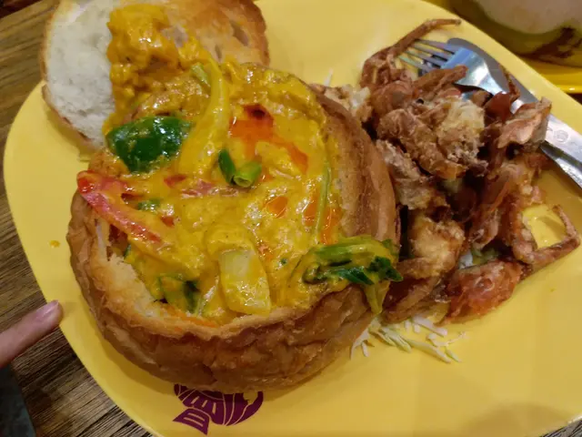 泰皇咖喱法包軟殼蟹
