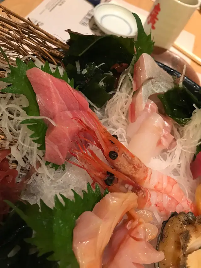 一個字-鮮 睇相都見到厚切得很,又中拖羅又北寄貝又鮑魚,你仲想點?