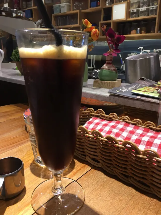 Ice  Americano  (South  Italian)