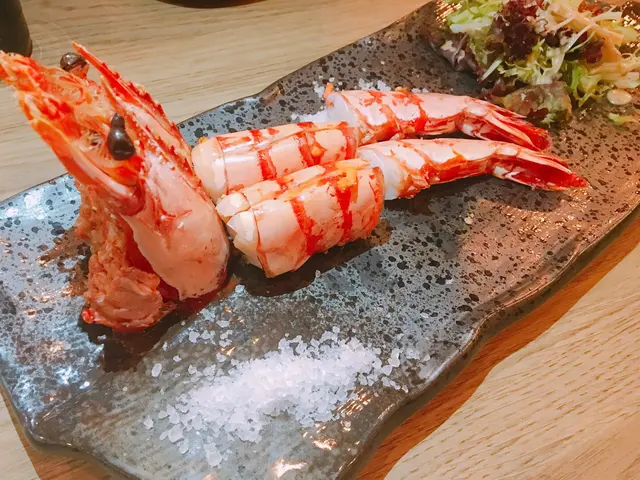 香燒游水海紅蝦