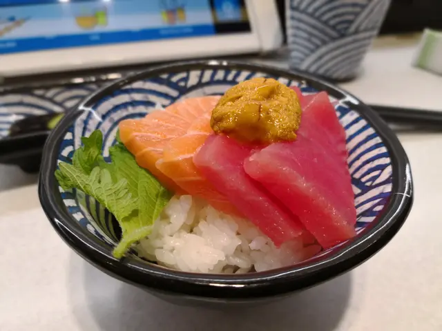 海膽三色迷你丼