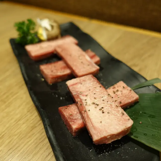 特選厚切鹽燒牛舌