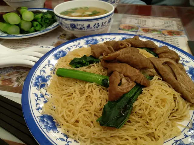 鹵大腸撈麵：份量大，鹵大腸肥美，伴湯也宗於傳統口味。