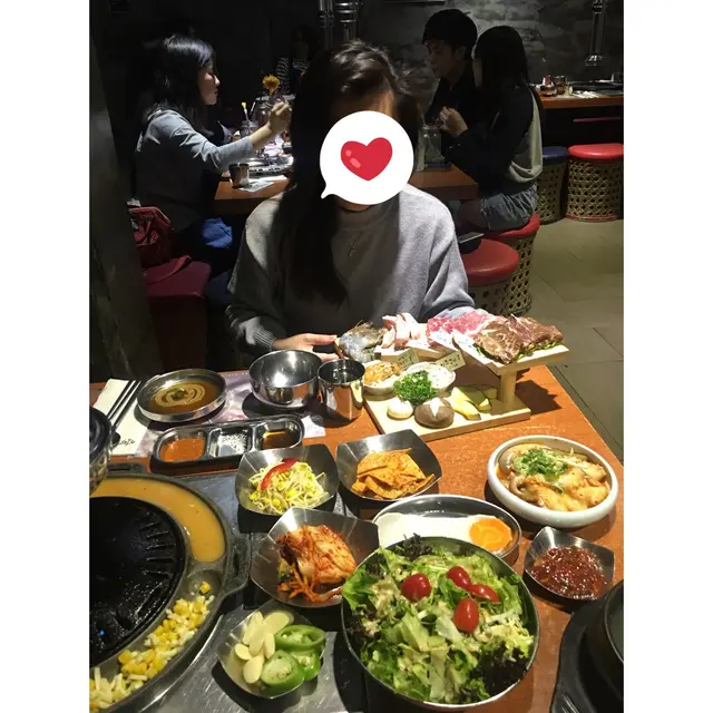 今餐也太豐盛了吧~~嘻嘻