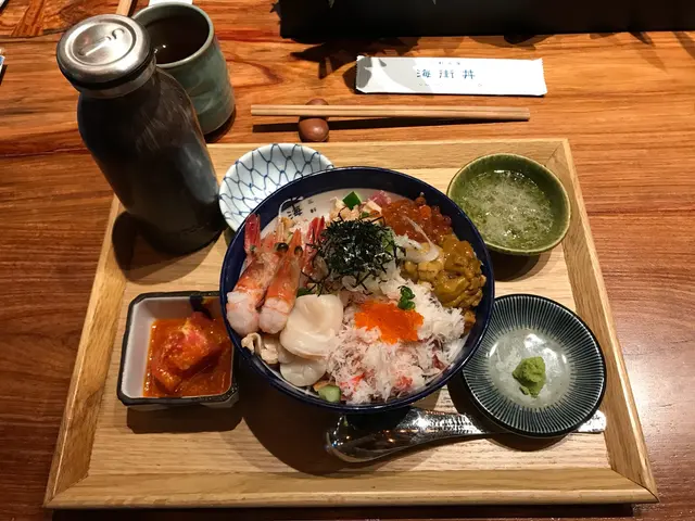 特上海寶丼
