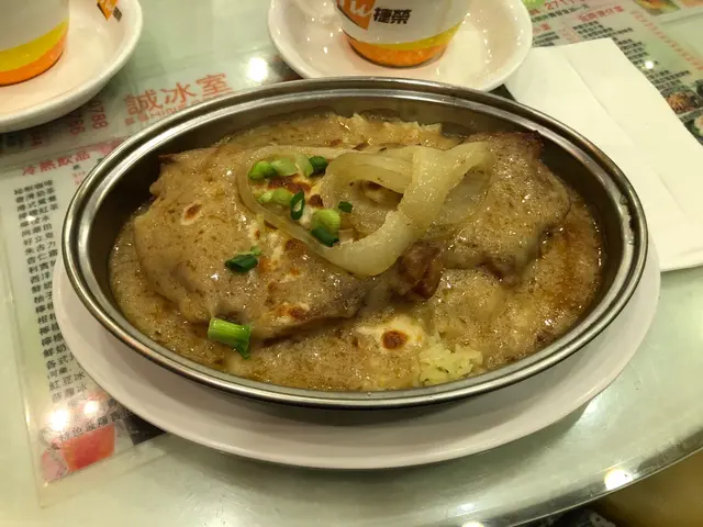 焗白咖哩豬扒飯