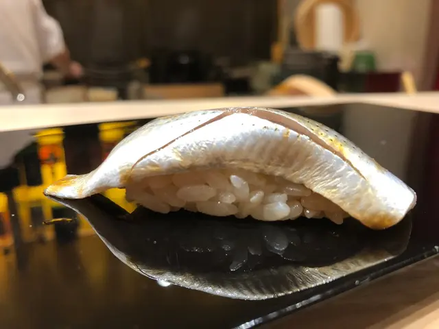 醋漬小肌魚壽司