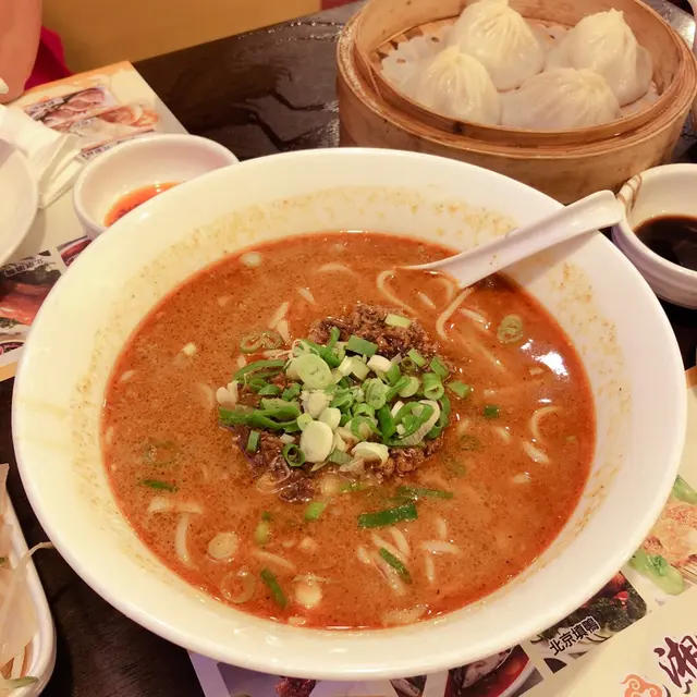 湯底比較濃而且麻味很重