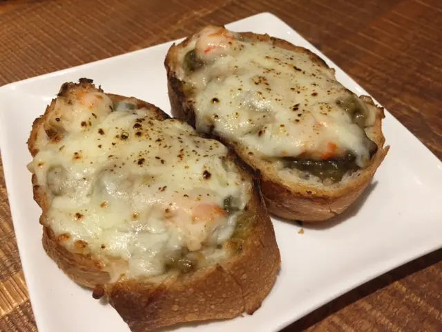 海蝦牛油果法包多士