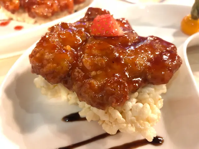 士多啤梨豚肉伴草莓