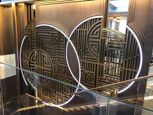 一入門口上樓梯一福好deco， 好有氣派