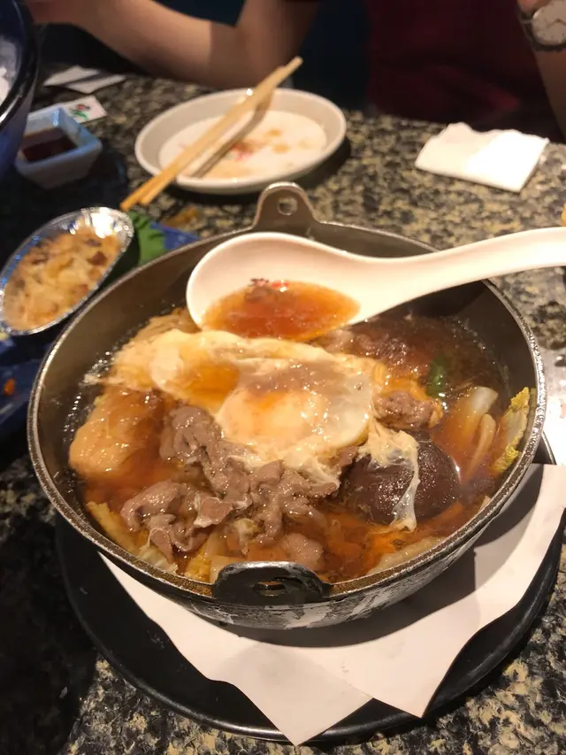 壽嘉燒牛肉鍋，高質牛肉，入口即溶  