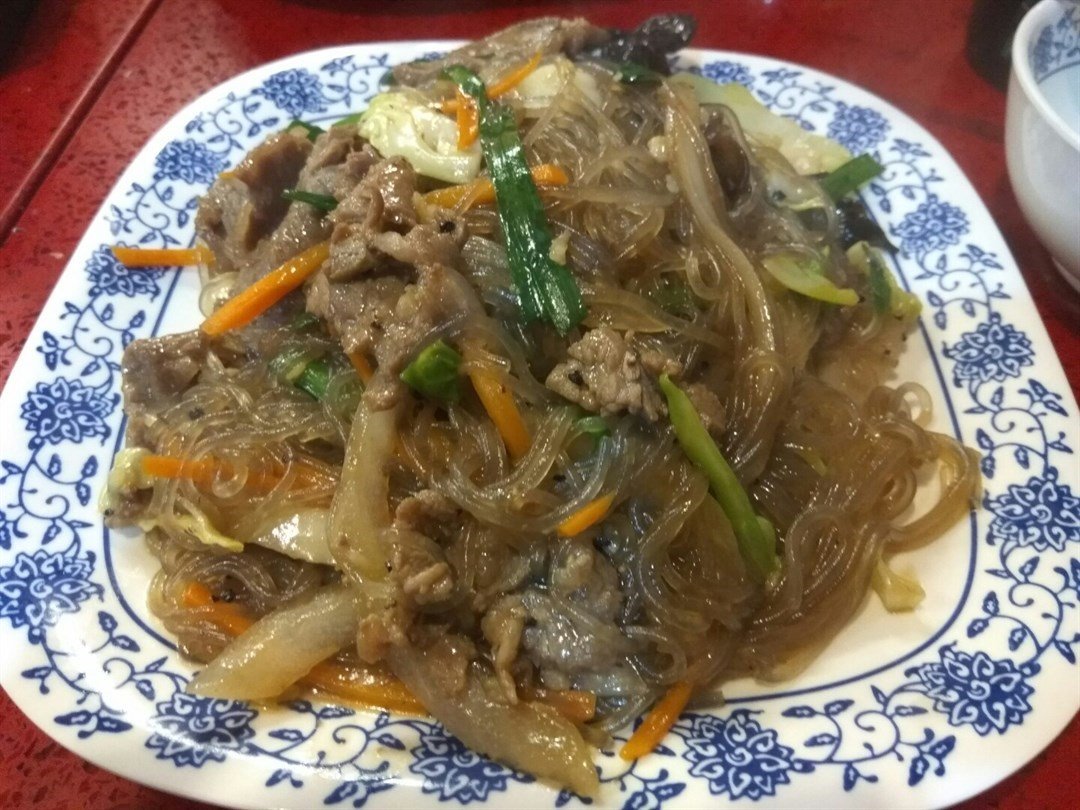 牛肉炒粉丝盖饭定食 $ 68
