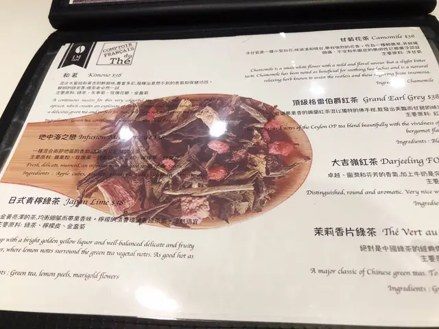 好多茶可以揀,唔少幾鍾意飲茶客人都專登過嚟休閑一下