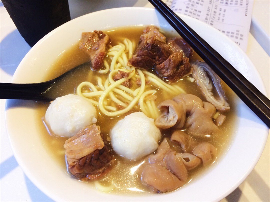 餐廳 香港 灣仔 明明車仔麵專門店 食評 除咗湯底濃之餘,每次份量