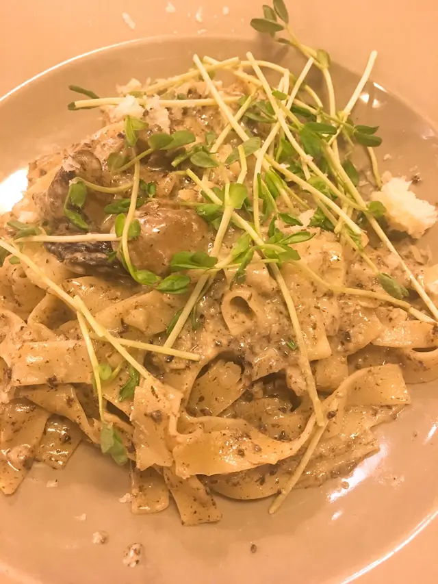 黑松露蘑菇意粉