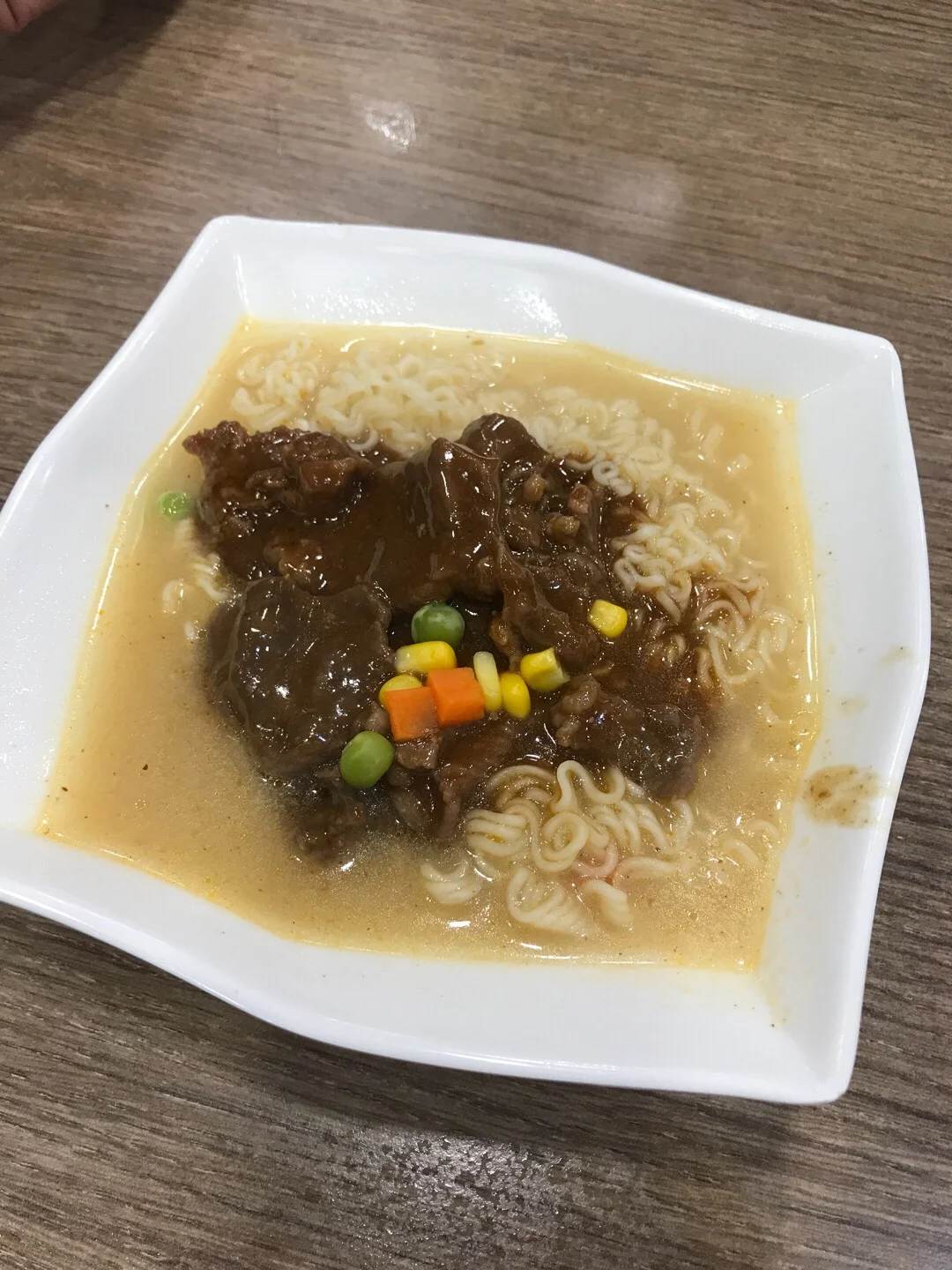 贊好 贊好 贊好 沙嗲牛肉公仔麵