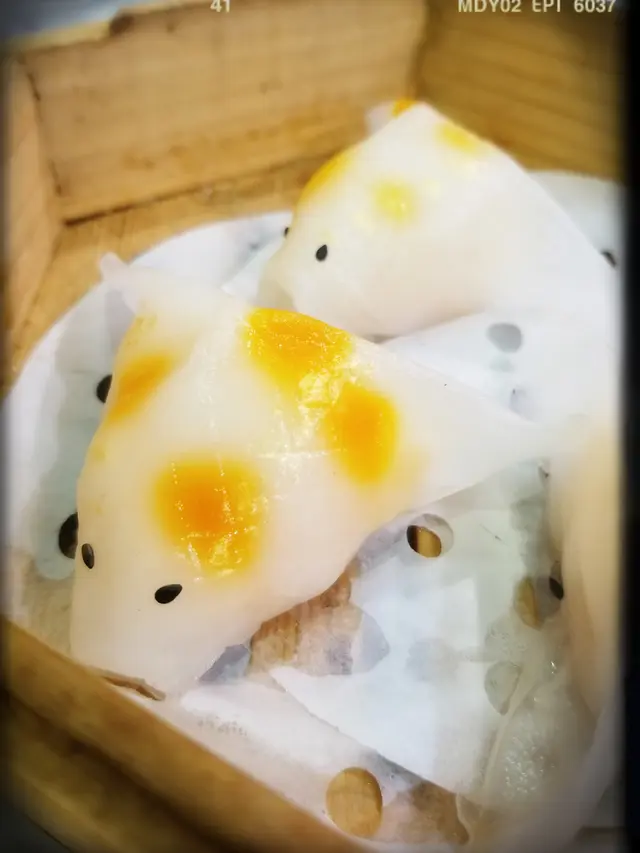 鮮蝦金魚餃($58)