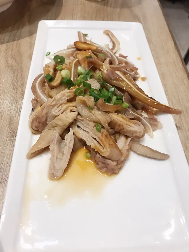 鹵味（豬耳&大腸）