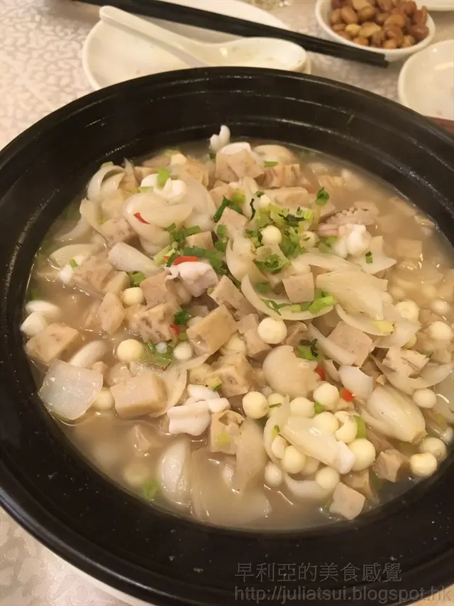 新鮮茨實百合煲