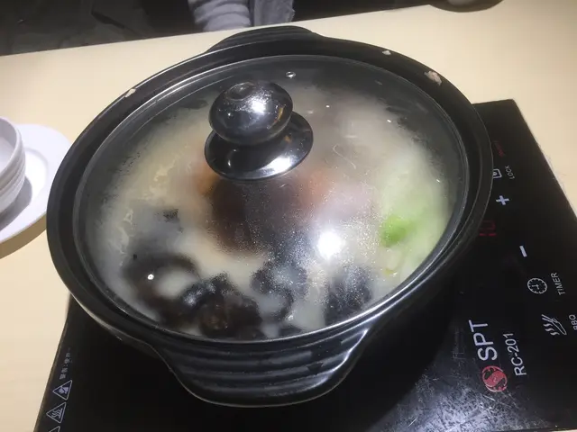 椰子雞煲