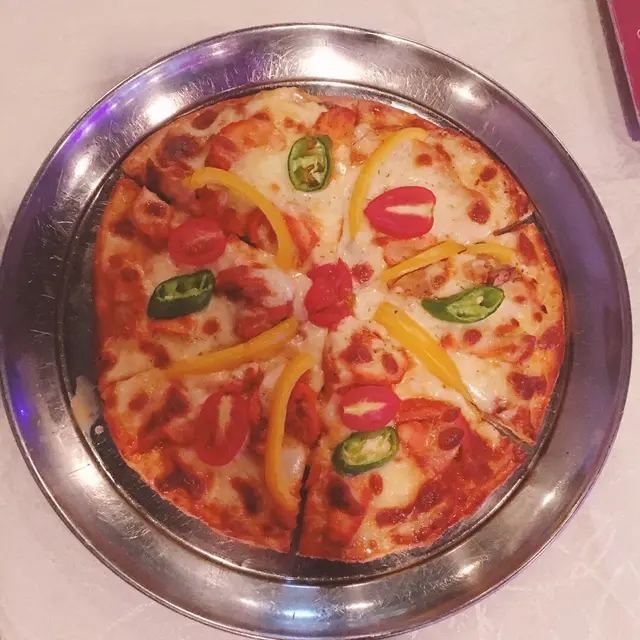 Chicken Tikka Pizza