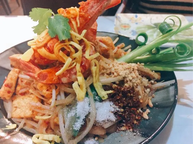 Thai-in虎蝦炒金邊粉