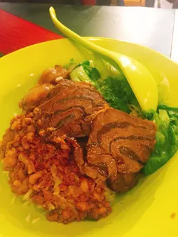 肉燥牛肉饭