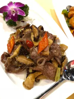 孜然雜菇爆牛肉