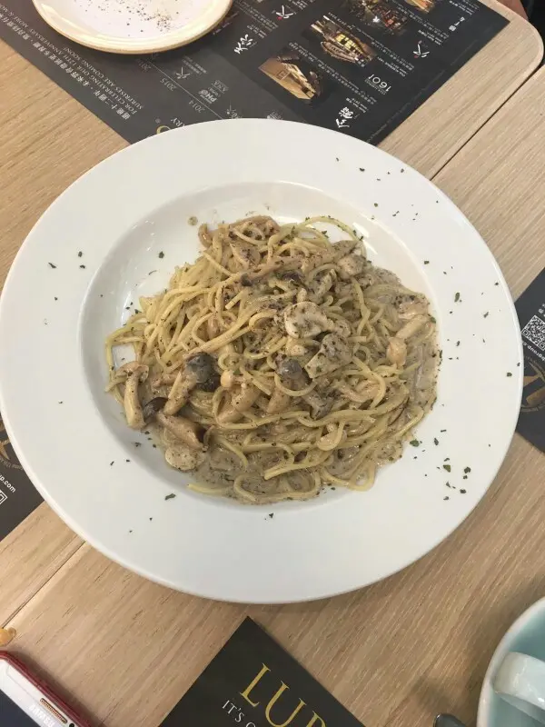 黑松露磨菇忌廉意大利粉