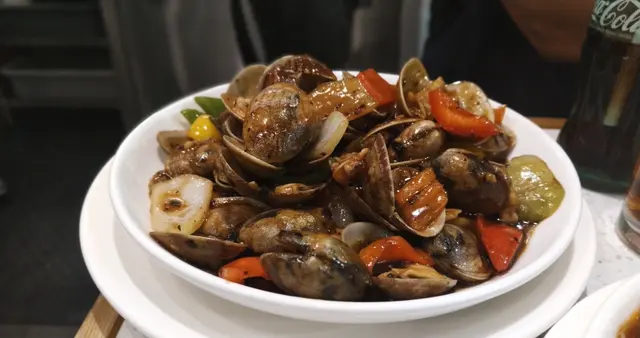 鑊氣豉椒炒蜆