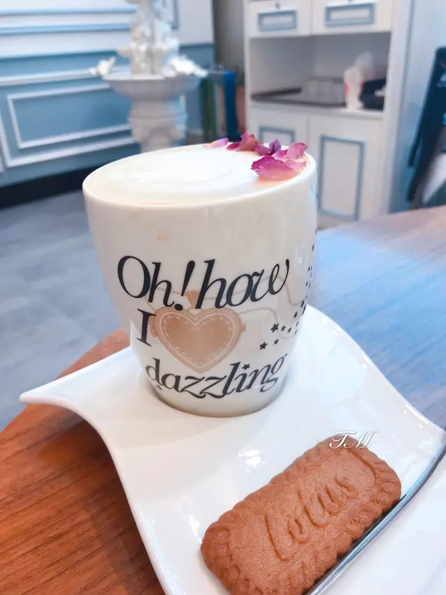 Rose latte