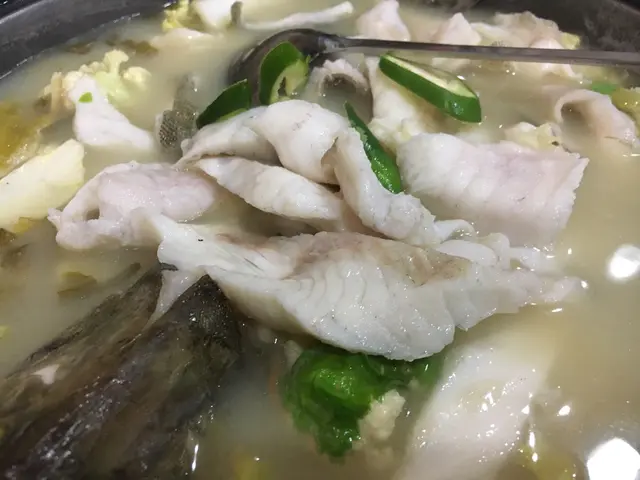 酸菜桂花魚鍋(小)