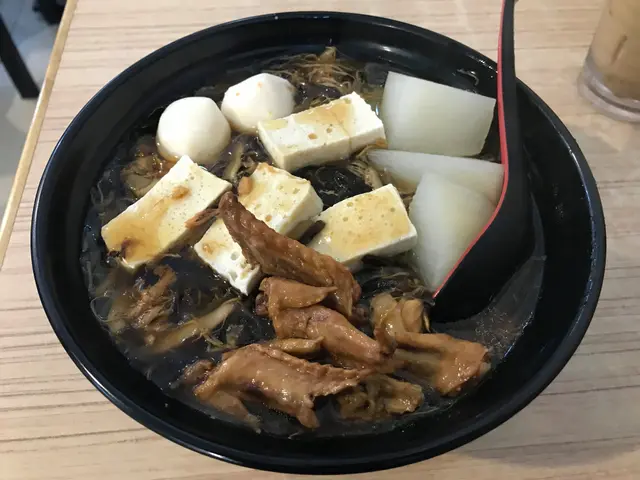 雞絲碗仔翅湯底(配一麵底)