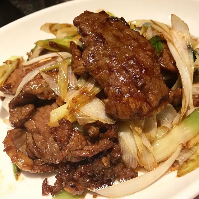 京蔥爆牛肉