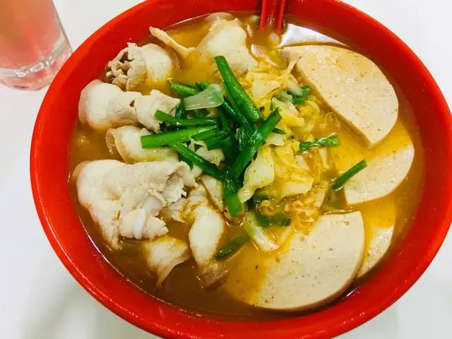 豬腩肉札肉 米苔目