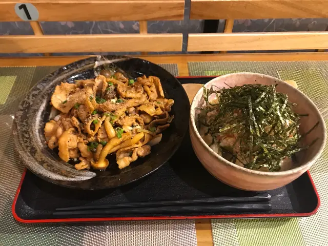 辛口豚肉关西猫饭