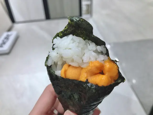 新鮮海膽手卷