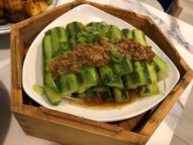 金銀蒜蒸勝瓜金菇