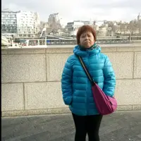 佩君