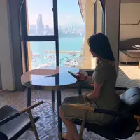 Elly Lin