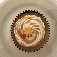 搵食妹子