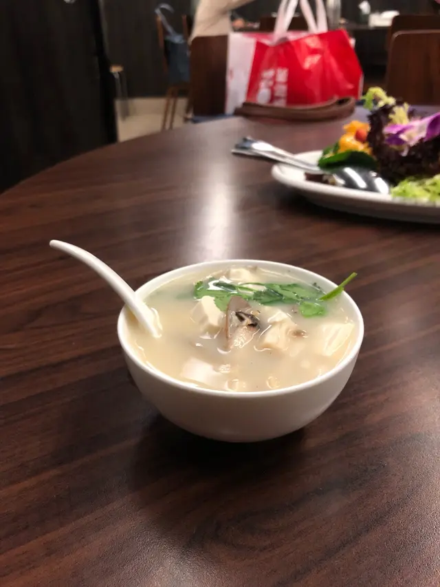 什菌大蜆豆腐湯